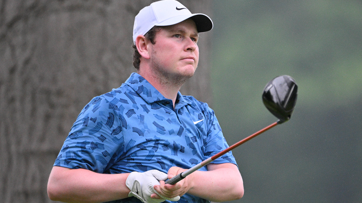 Robert MacIntyre Leads RBC Canadian Open with Dad as Emergency Caddie