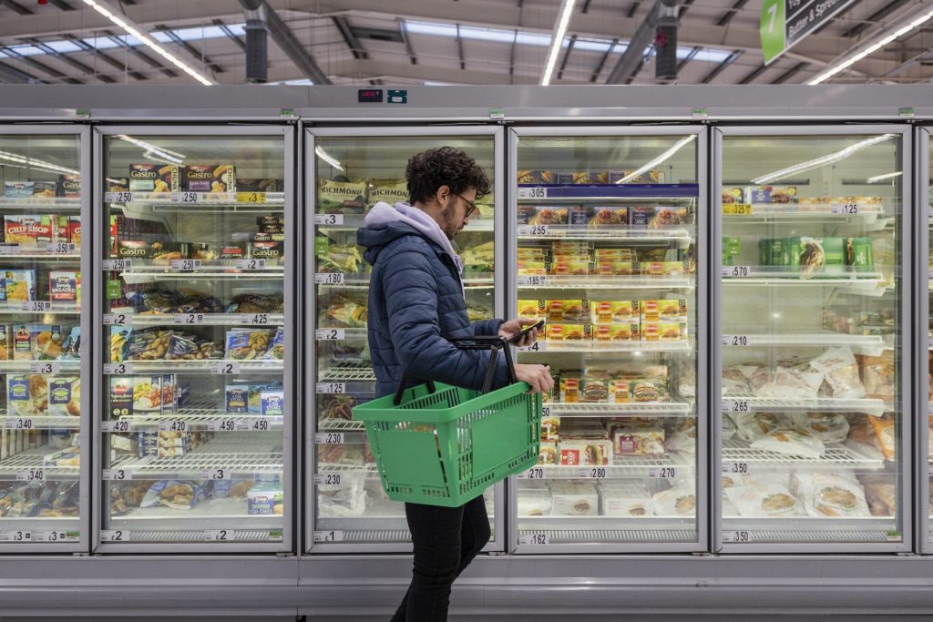 The Link Between Ultra-Processed Foods and Depression: What You Need to Know