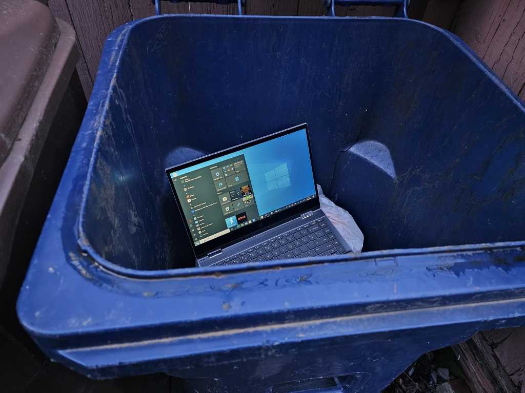 "Windows 11: Saying Goodbye to WordPad and 10 Other Features"