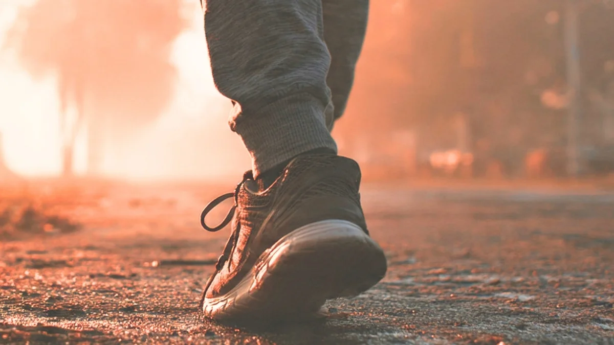 Tiny Daily Moves Linked to Longer Life, Study Finds