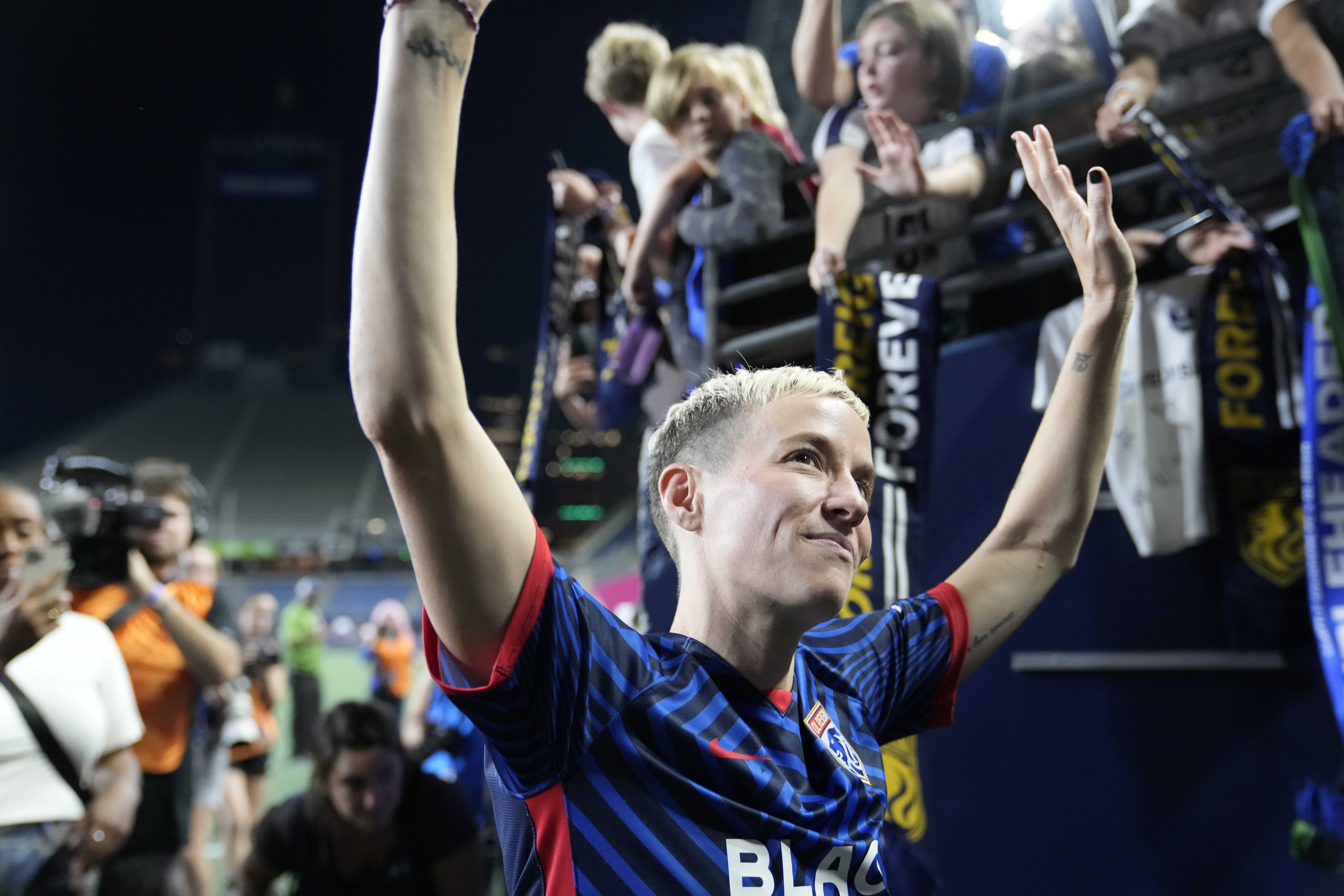 Featured image for "Rapinoe's Farewell Draws Record Crowd and Honors in Seattle"