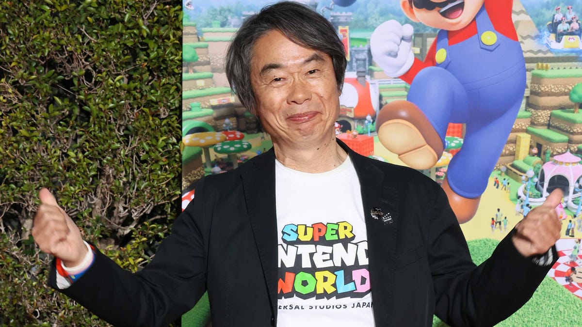 Miyamoto credits negative reviews for success of Super Mario Bros. movie.