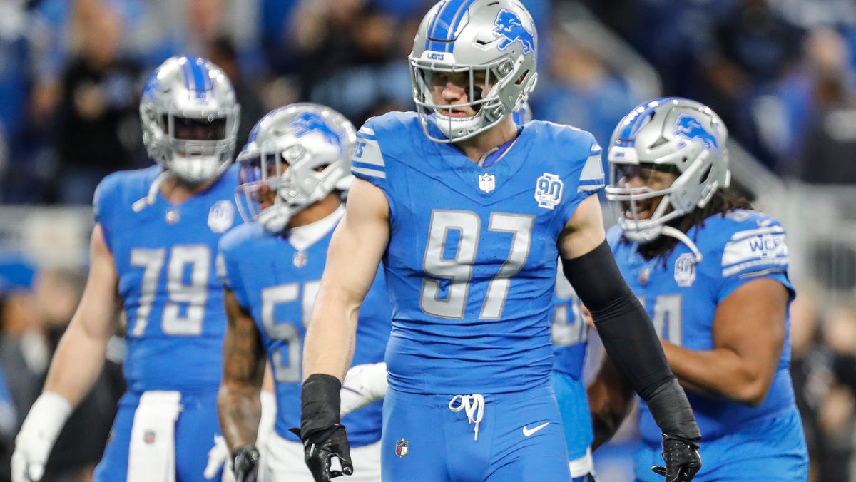 Featured image for "Detroit Lions Secure Victory with Reynolds' Touchdowns in Divisional Playoff Game"