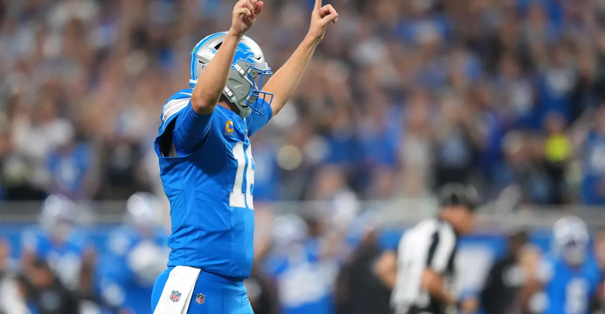 Featured image for Detroit Lions Benefit from 10-Second Runoff and Bizarre First Half Events