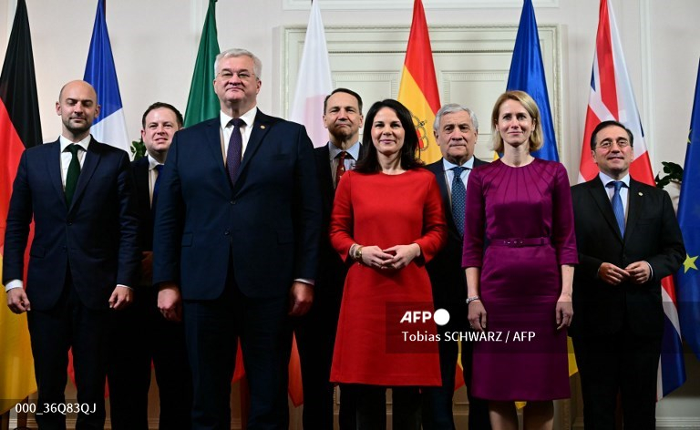 European Ministers Affirm Unwavering Support for Ukraine's NATO Bid Amid Tensions