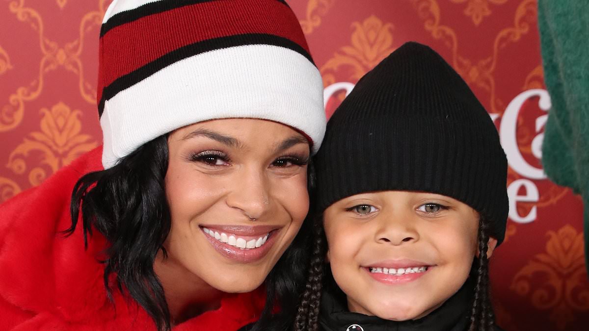 Featured image for "Celebrities Embrace Holiday Spirit at 'Candy Cane Lane' Premiere with Eddie Murphy"