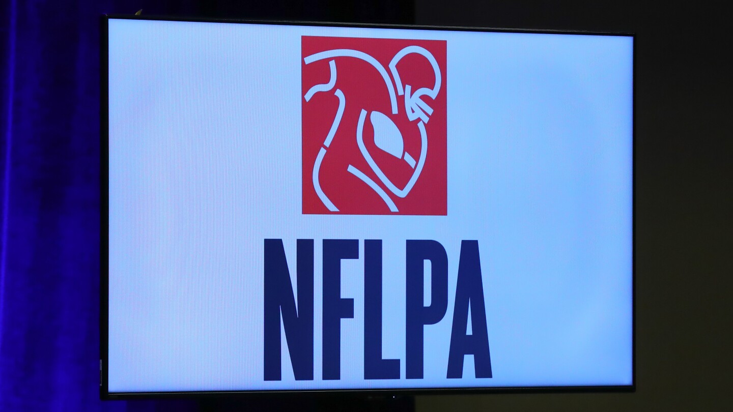 Featured image for NFLPA appoints David White as interim executive director