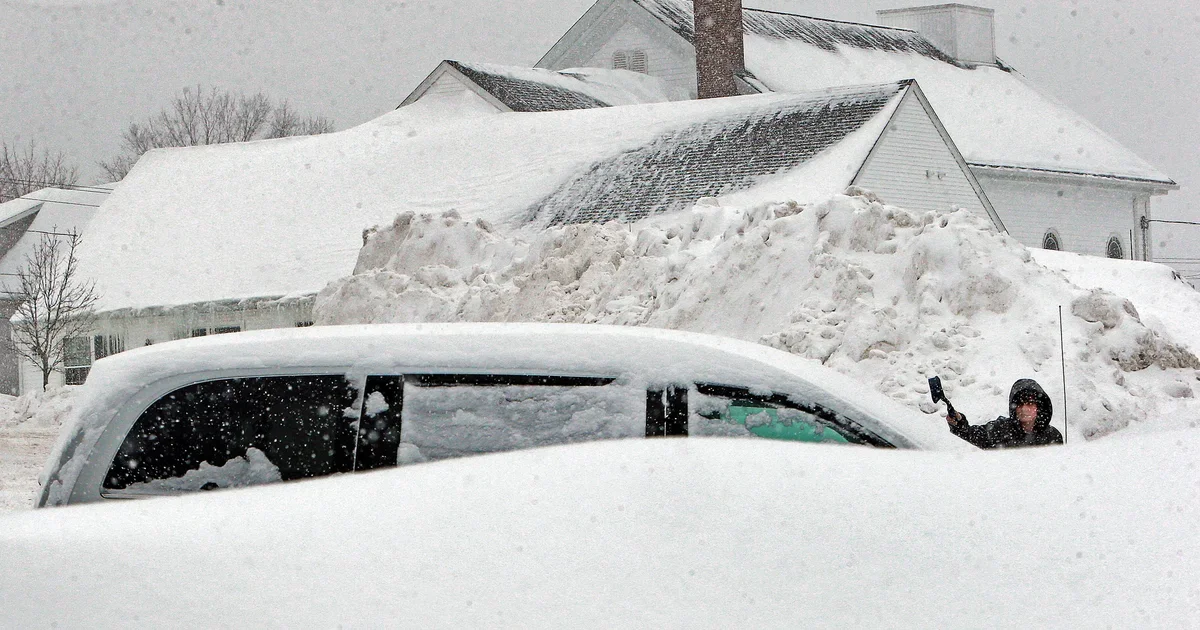 Boston Braces for Major Snowstorm: 4 Essential Prep Steps