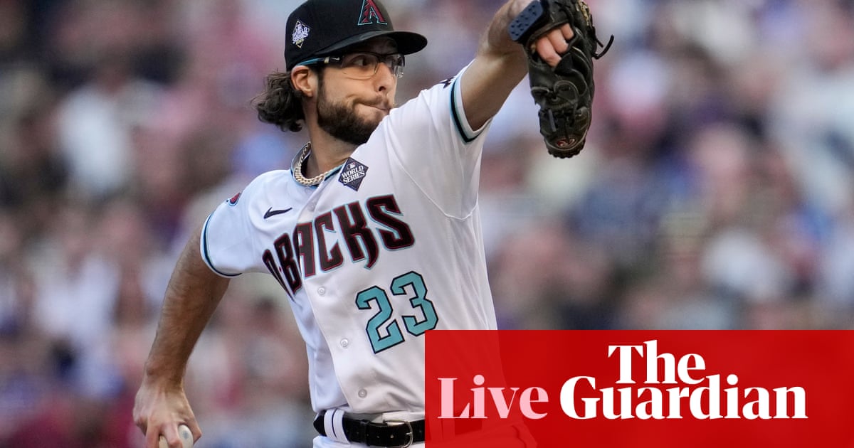 "Texas Rangers on the Verge of World Series Victory Against Diamondbacks"