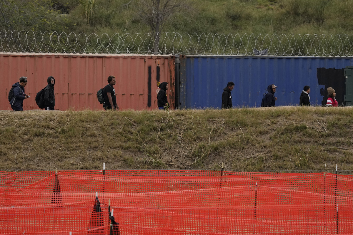 "House Democrats Break Ranks to Condemn Biden's Border Policies"