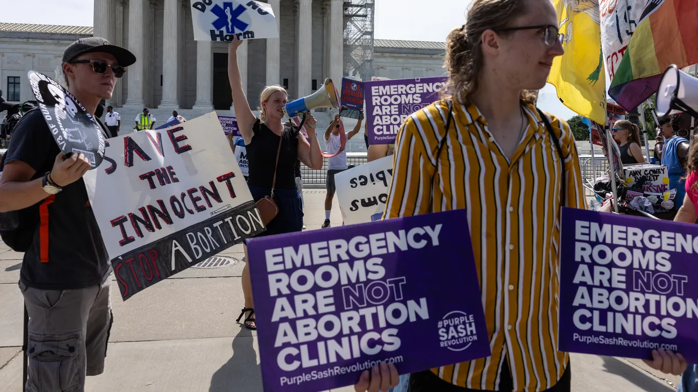 Featured image for Trump Admin Removes Federal Protections for Emergency Abortion Providers