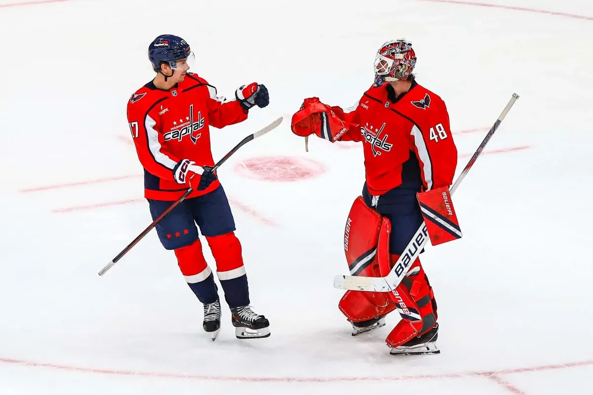 Strome's backhand winner after LT tip lifts Capitals in shootout