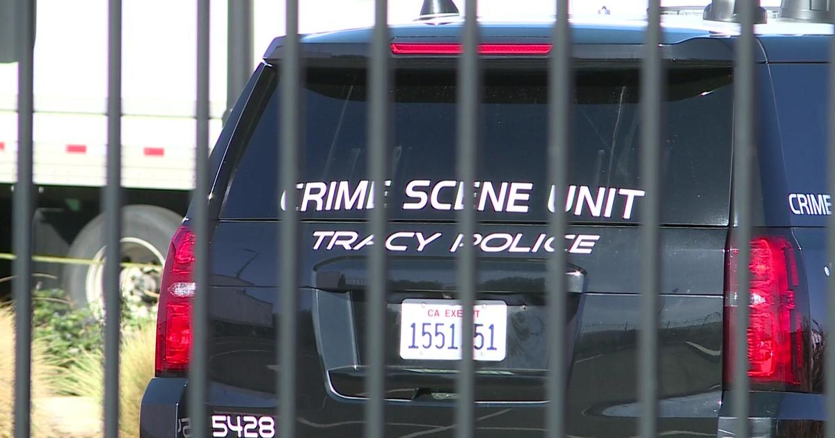 Featured image for Police Shoot Burglary Suspect in Tracy Warehouse Chase