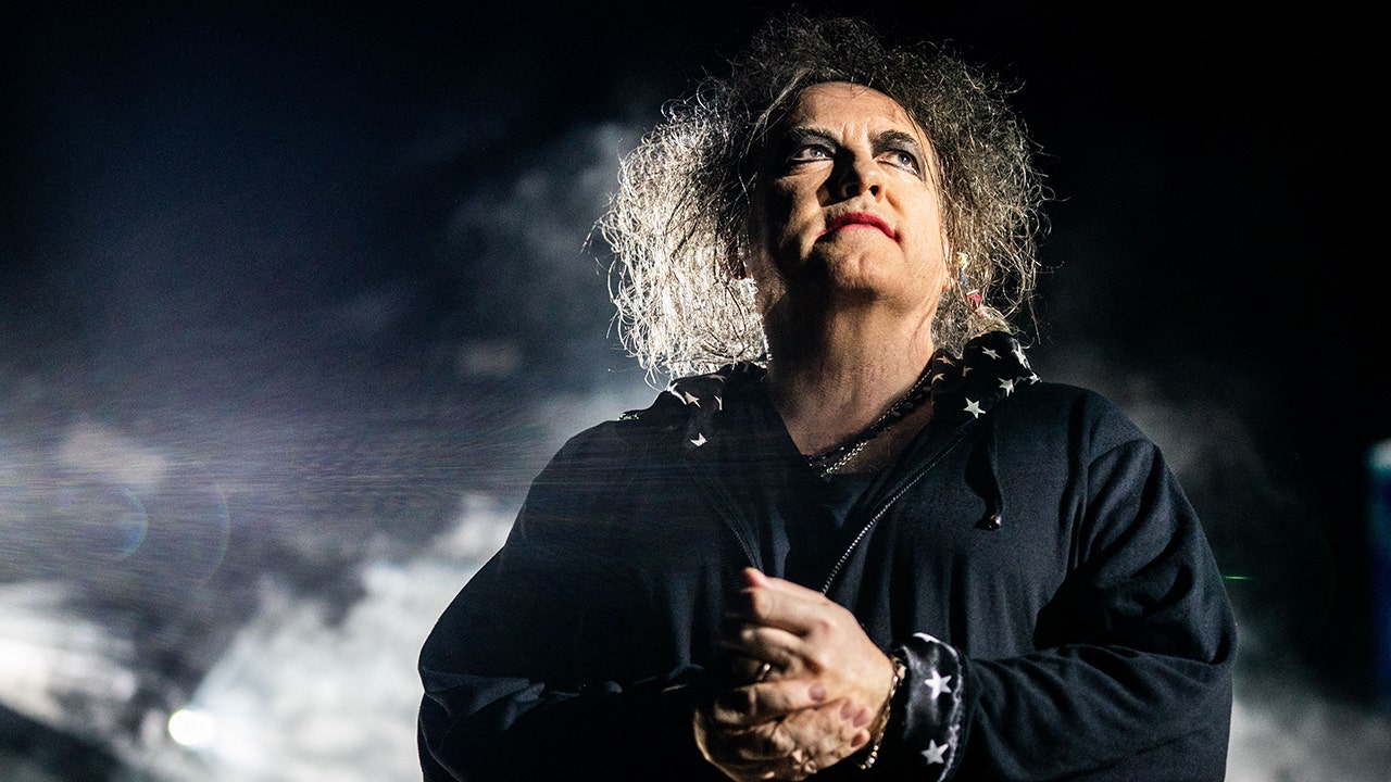Featured image for The Cure's Robert Smith secures partial refunds for fans from Ticketmaster.