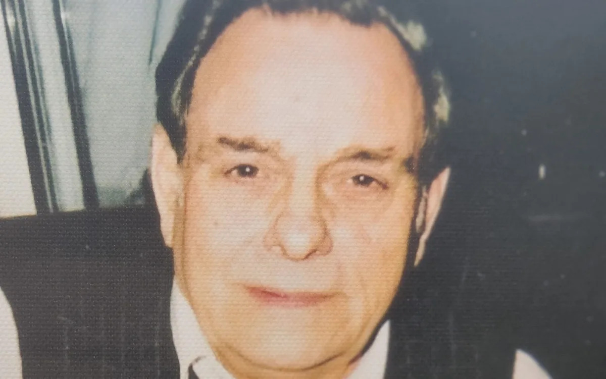 Featured image for Retired soldier leaves grandchildren £50 each from £500k fortune due to lack of visits