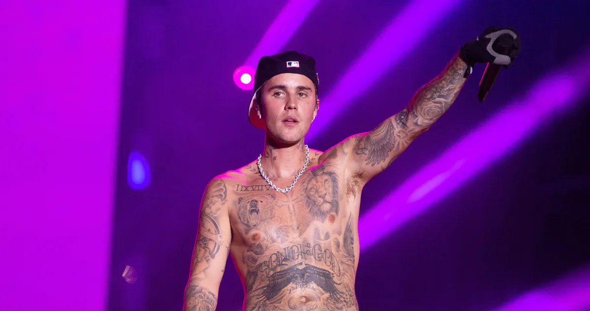 Featured image for Las Vegas Hotel Bans Fake Justin Bieber Impersonator After Ruse