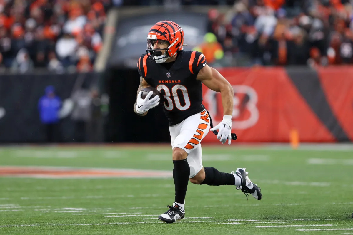 Featured image for "Fantasy Football: Winning Strategies and Sleepers for Week 15"