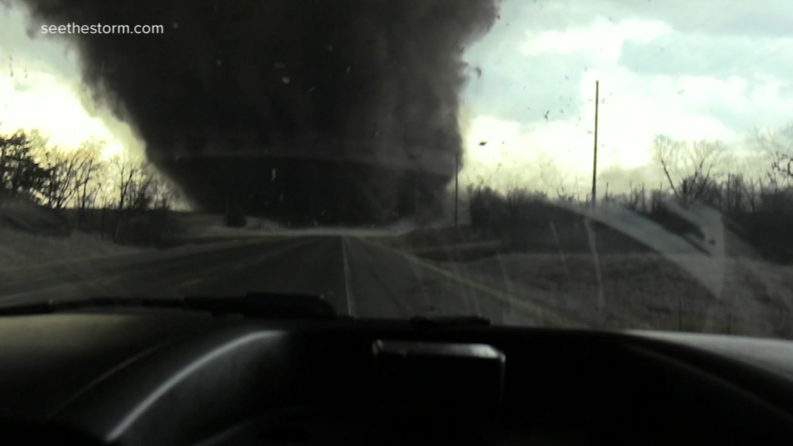 Featured image for Deadly tornado outbreak leaves 26 dead across US Midwest and South.