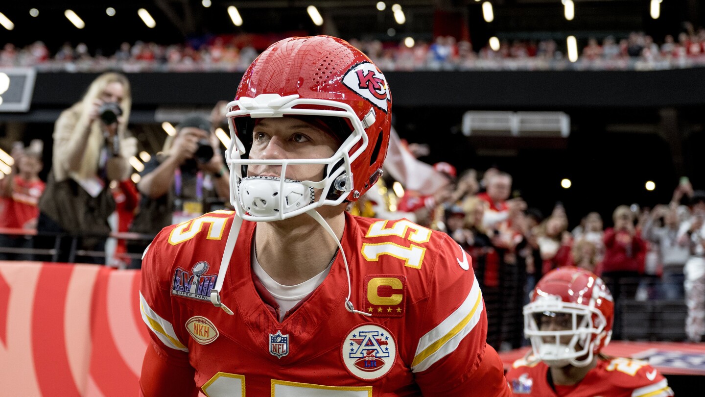Featured image for "Chiefs and Patrick Mahomes Restructure Contract, Freeing $21.6 Million in Cap Space"
