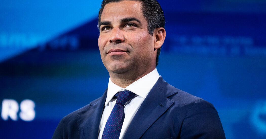 "Francis Suarez Launches 2024 Presidential Bid with Controversial Stances"