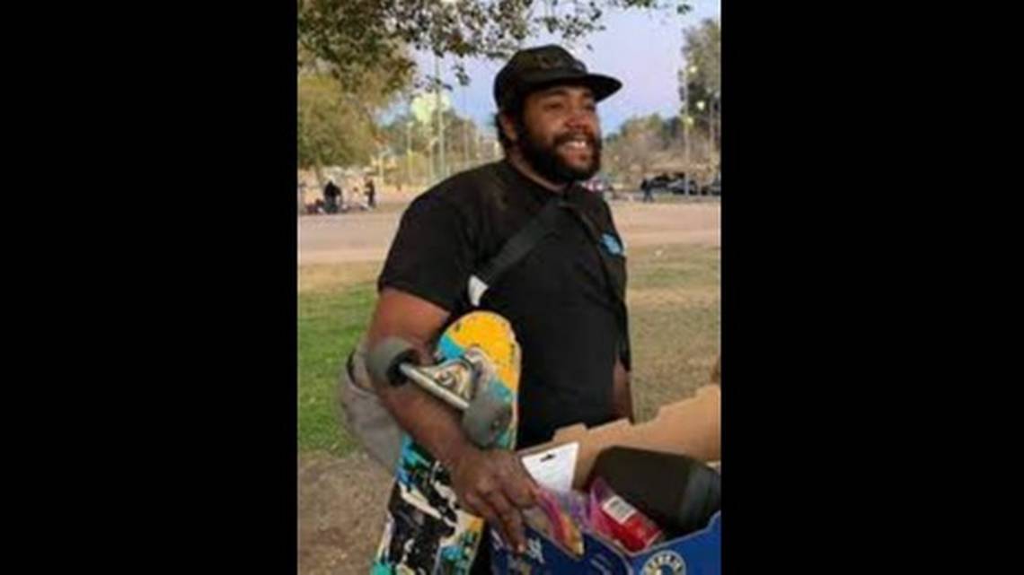 Lawsuit filed after man drowns in front of cops at Arizona lake.