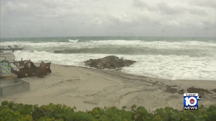 Florida's Weather Woes: Storms, Wind, and Rain Persist.