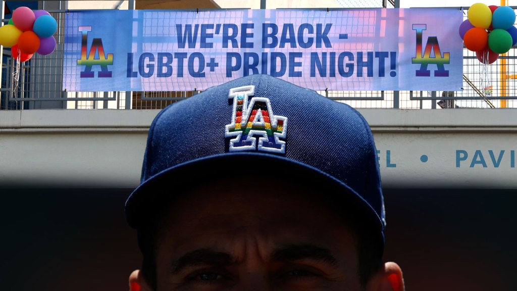 Dodgers Reverse Ban and Apologize to LGBTQ+ Group for Pride Night