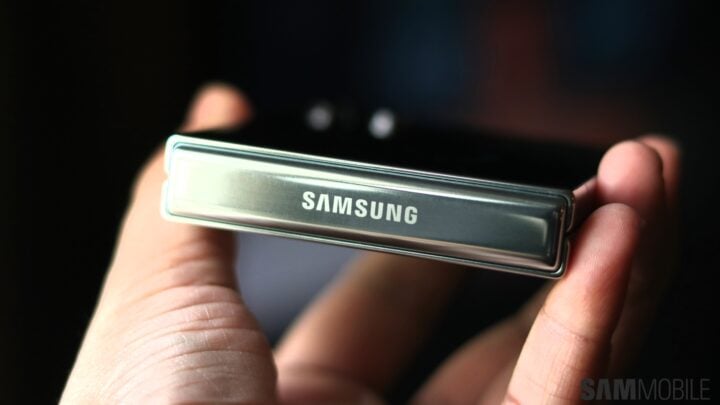 Featured image for Samsung Galaxy Z Flip 6 and Fold 6 to Feature Snapdragon 8 Gen 3 and Design Upgrades