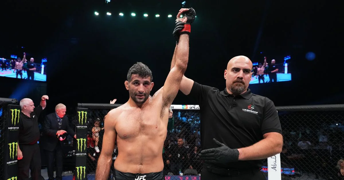 Beneil Dariush ready to riot if UFC skips promised title shot after win over Oliveira.