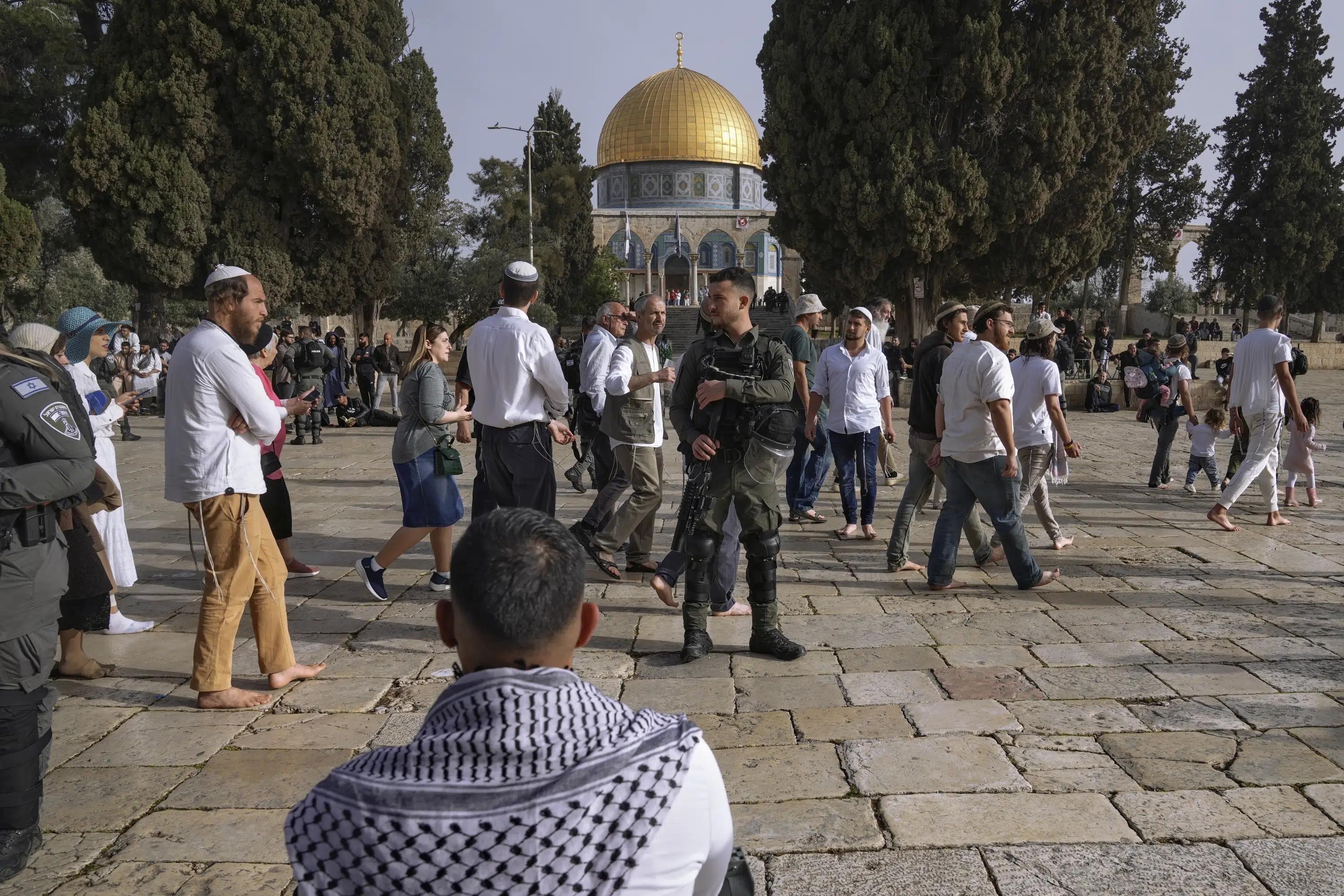Escalating Tensions Surrounding Al-Aqsa Mosque in Jerusalem