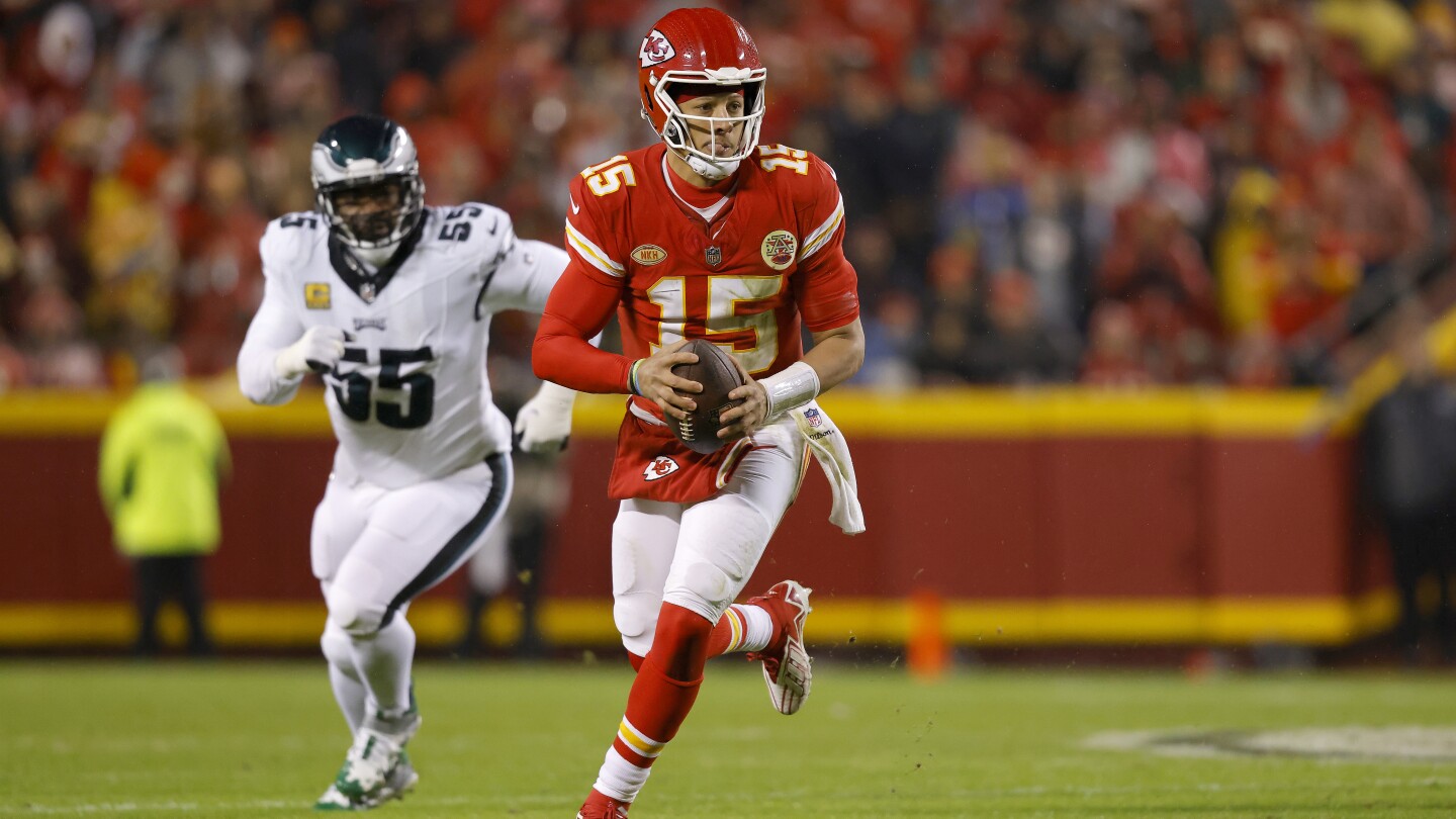 Patrick Mahomes Takes Responsibility for Chiefs' Loss Despite Receivers' Drops