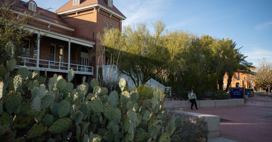 Featured image for Most Universities Reject Trump’s Preferential Funding Offer Amidst Ongoing Negotiations