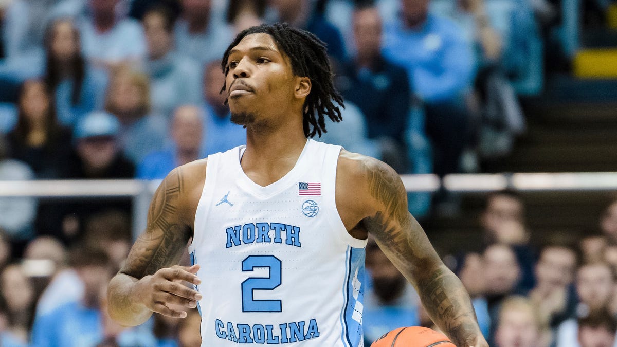 Two College Basketball Stars Enter Transfer Portal