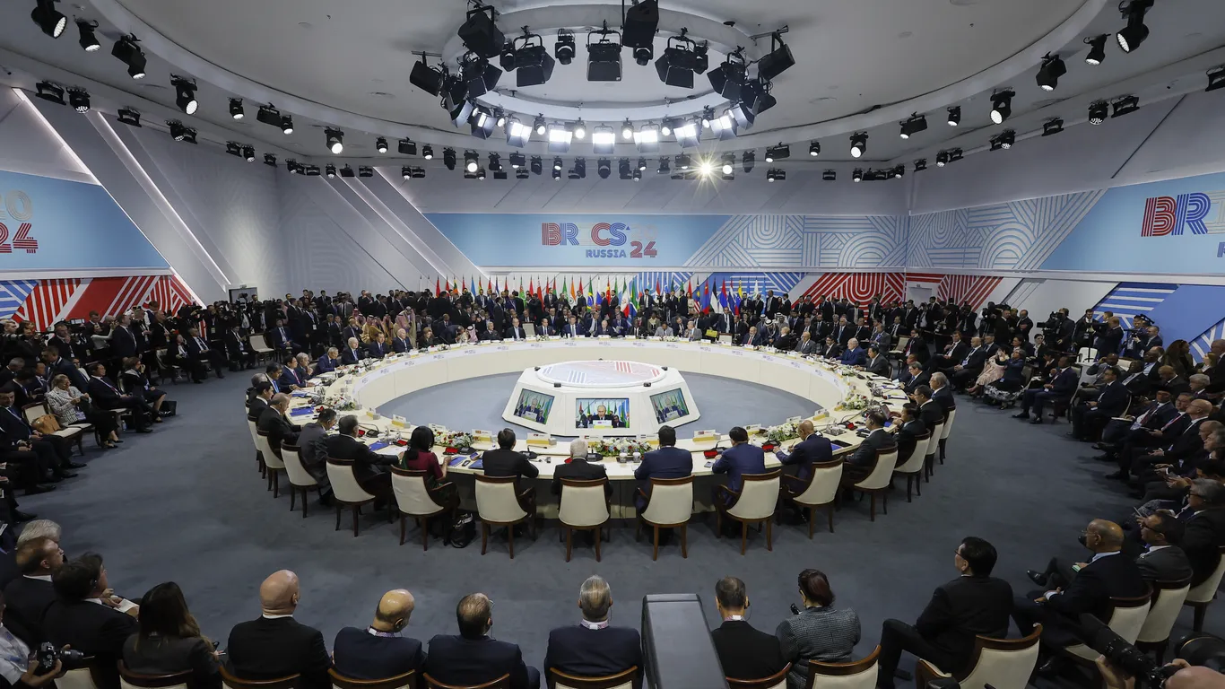 Trump Warns BRICS of 100% Tariffs Over Dollar Dispute