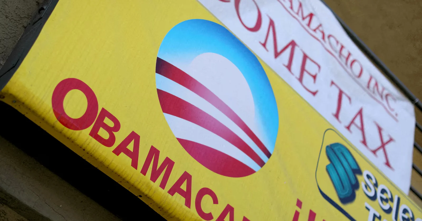 Trump weighs veto on ACA subsidy extension, fueling Obamacare uncertainty