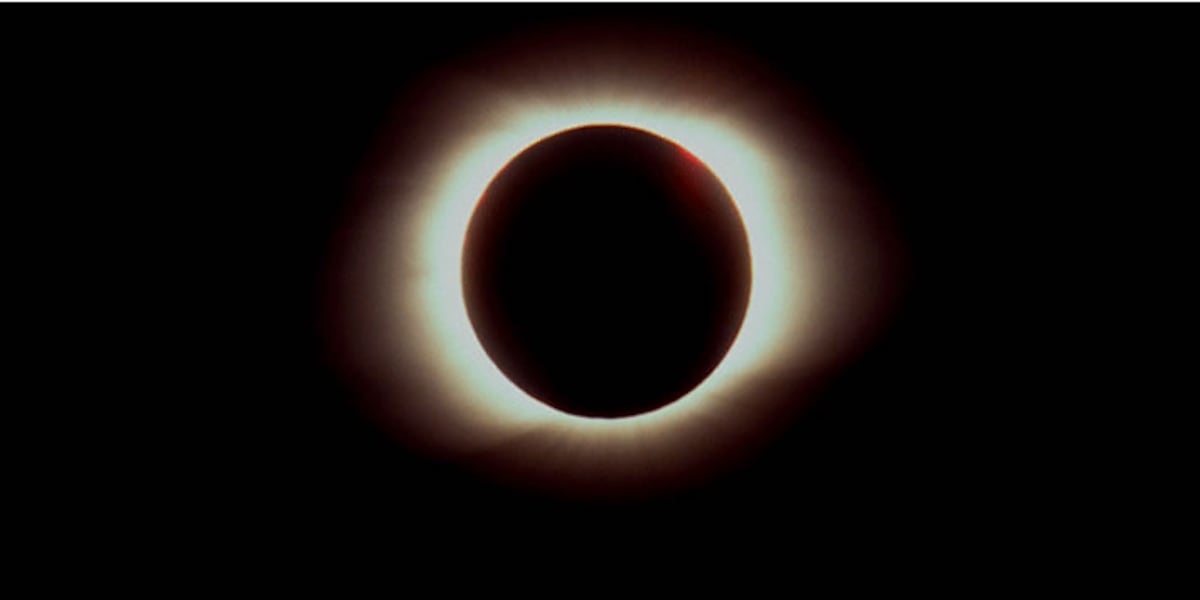 "Retailers Recall Eclipse Glasses Due to Safety Concerns"