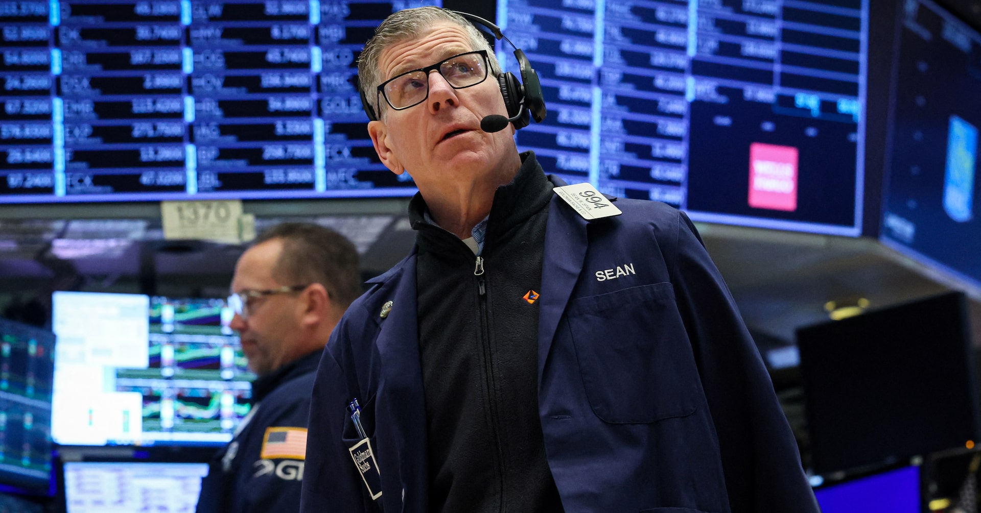 Featured image for "Netflix and Chip Stocks Drag Nasdaq, AmEx Lifts Dow: Market Update"