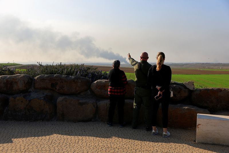 "Israeli Tanks Push Further into Gaza as Conflict Enters 12th Week"