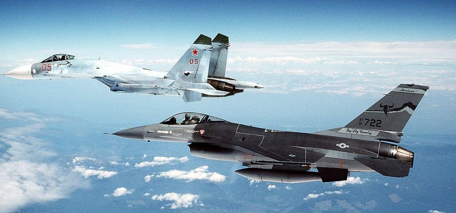 "Ukraine's F-16s on Alert as Russia Ramps Up Bomb Production"