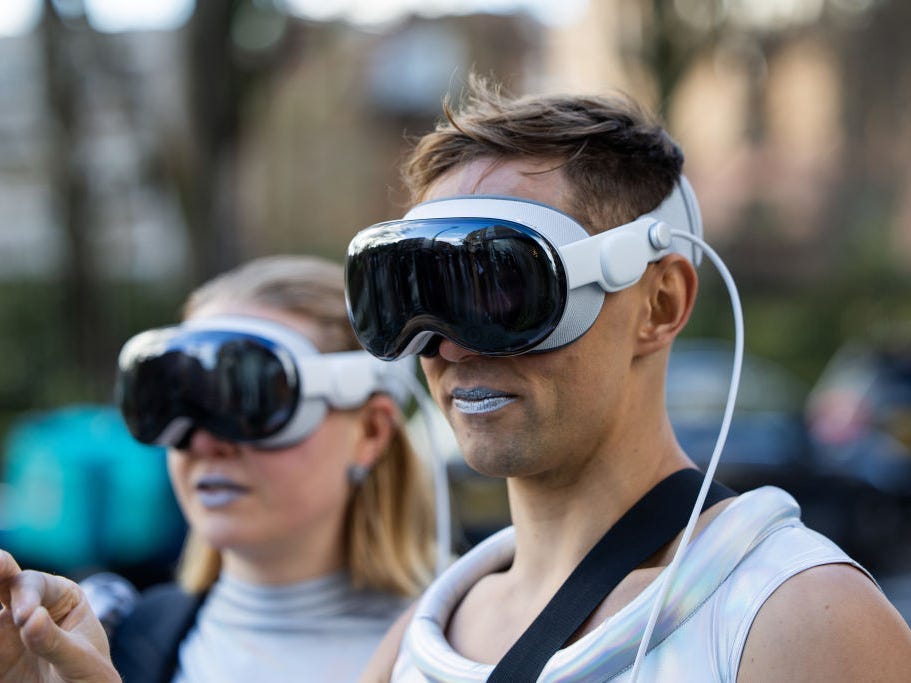 Featured image for "San Francisco's Vision Pro Party: Dancing and Air Pinching"