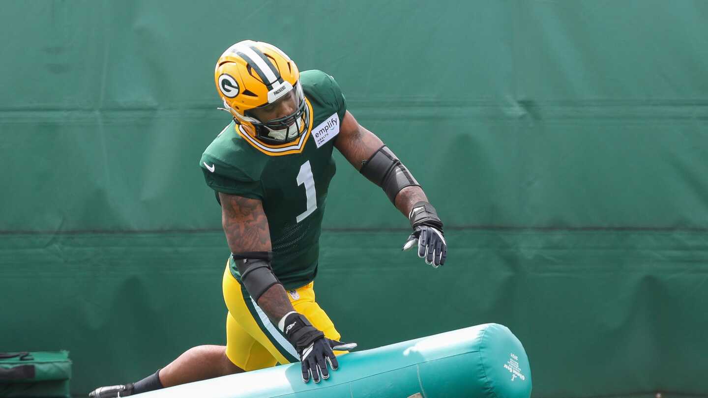Packers Hopeful Despite Micah Parsons' Limited Status and Injury Concerns