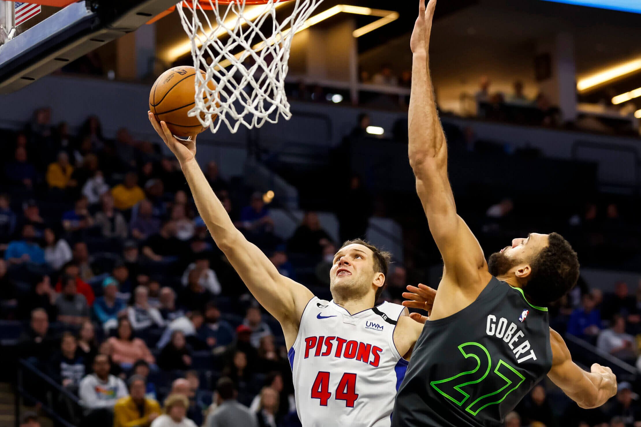 Featured image for New York Knicks' Roster Revamp and Detroit Pistons' Trade Confusion