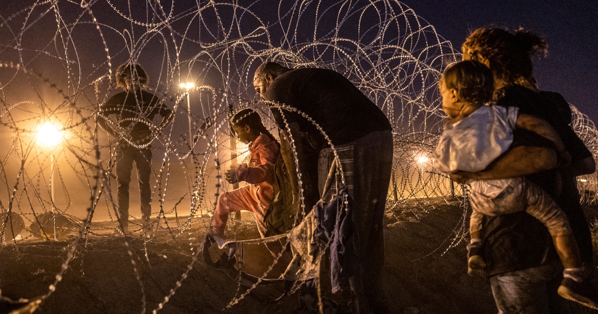 "Supreme Court Upholds Removal of Texas-installed Razor Wire at Mexico Border"
