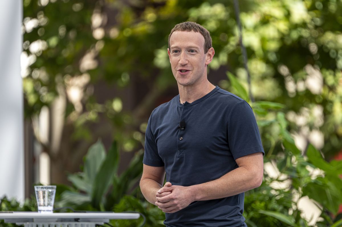 "Mark Zuckerberg's Insights on Tech Layoffs Amid Pandemic Overhiring"