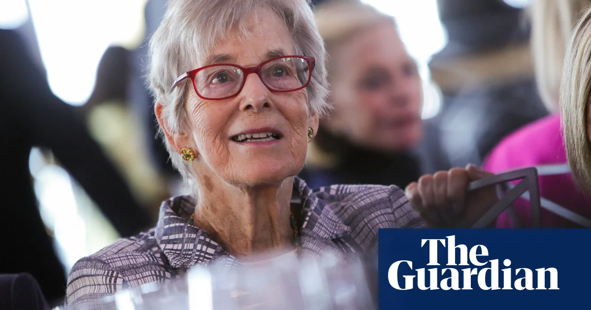 Featured image for "Widow's $1 Billion Donation Erases Tuition at New York Medical School"