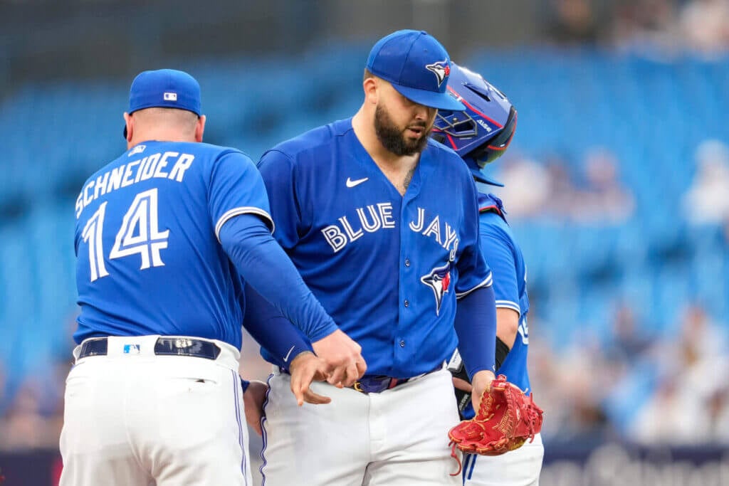 Featured image for Alek Manoah's Rookie Ball Debut: 11 Runs, 10 Hits, 2 2/3 Innings