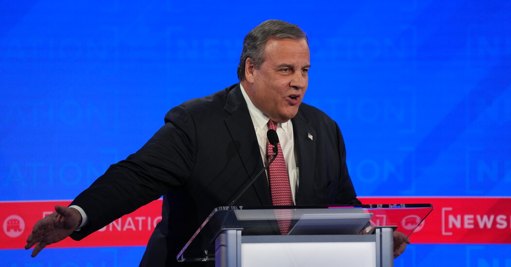 Chris Christie Calls Trump a Dictator and Bully, Shames Rivals for Treating Him Like Voldemort
