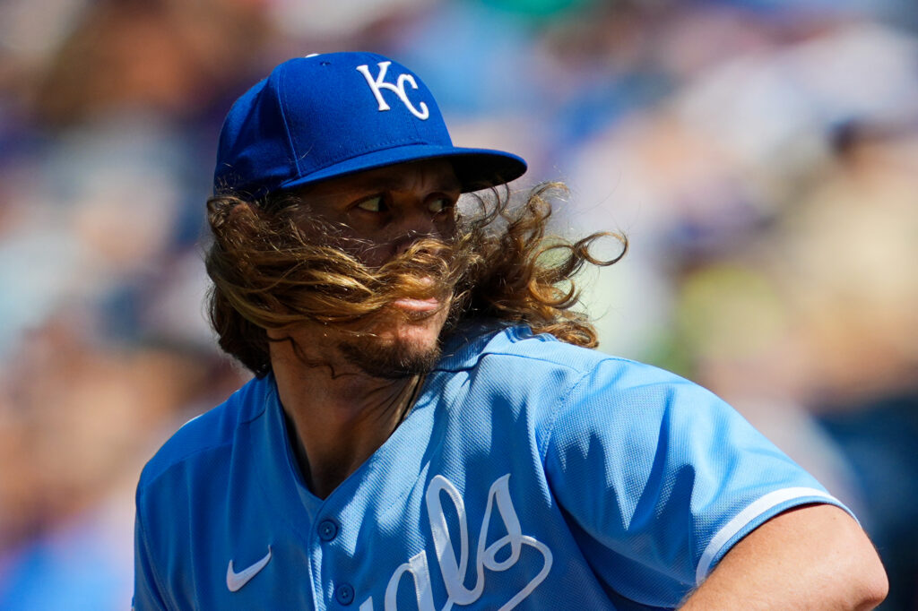 Padres Bolster Bullpen with Scott Barlow Acquisition