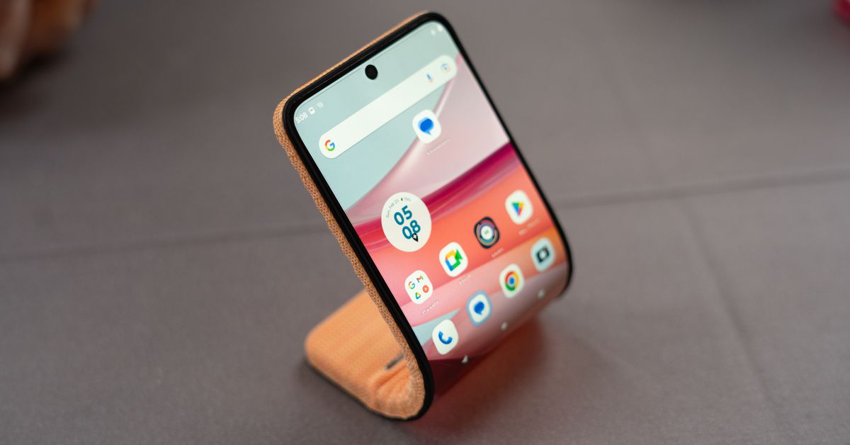 Featured image for "Next-Gen Mobile Tech: AI Revolutionizes Smartphone Experience"