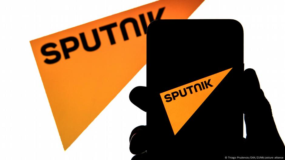 Azerbaijan Closes Russian Media Outlets Amid Rising Tensions